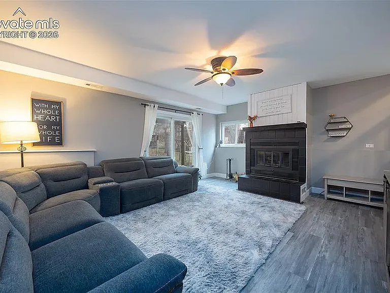 975 Tari Dr — Photo 15