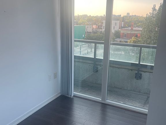 3rd image of 36 Lisgar St Unit 603E