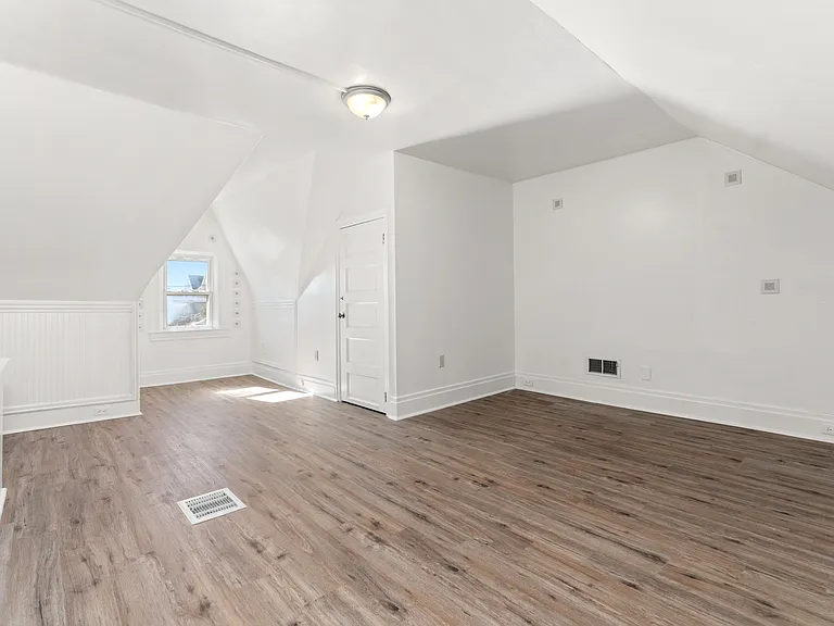 1043 Mount Oliver St — Photo 21
