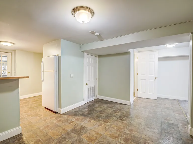 4008 Illinois Ave NW #B — Photo 16