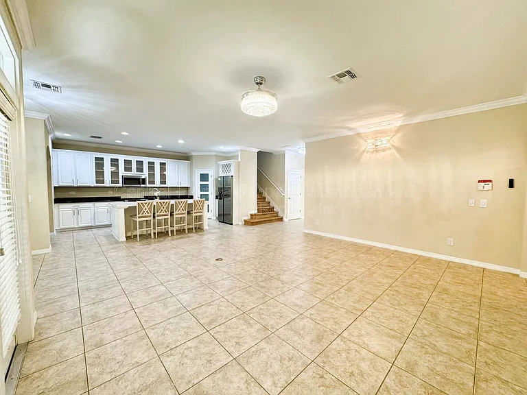 6621 Helmsley Cir — Photo 11