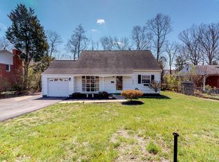 9917 Lomond Dr, Manassas, VA 20109