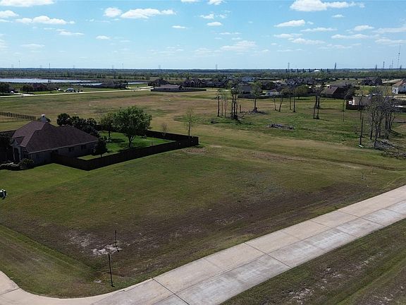 4th image of 27902 Inland Breeze Ln