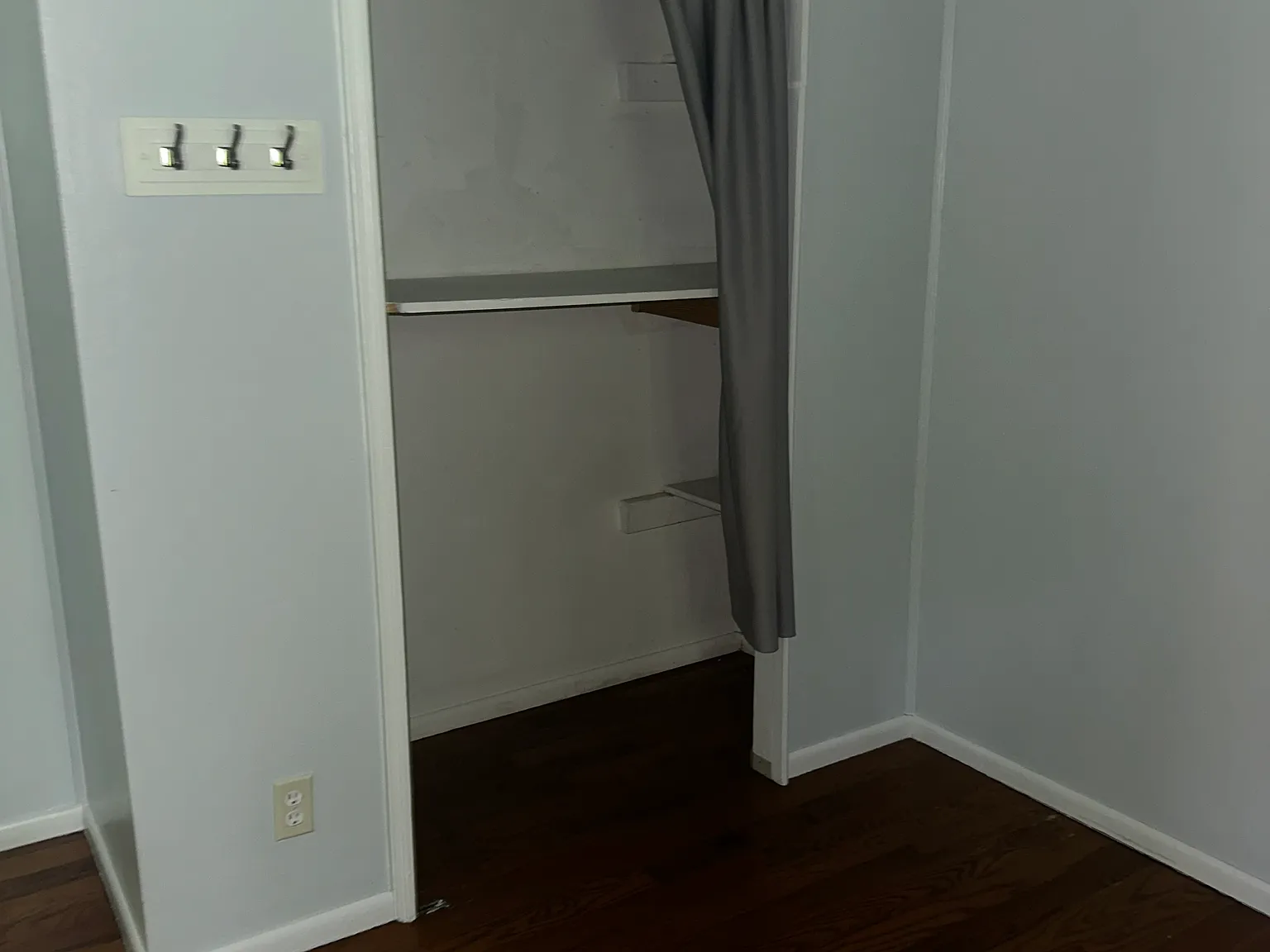 3 bed, 1.5 bath, 1056 sqft, $1,425 — Photo 2