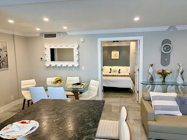 1505 N Riverside Dr #1403 — Photo 14
