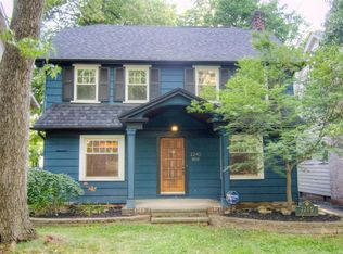2240 Maplewood Rd, Cleveland Heights, OH 44118