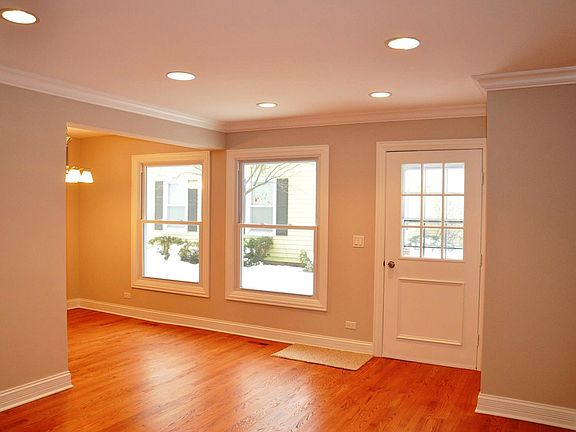 3rd image of 344 Mallard Ct