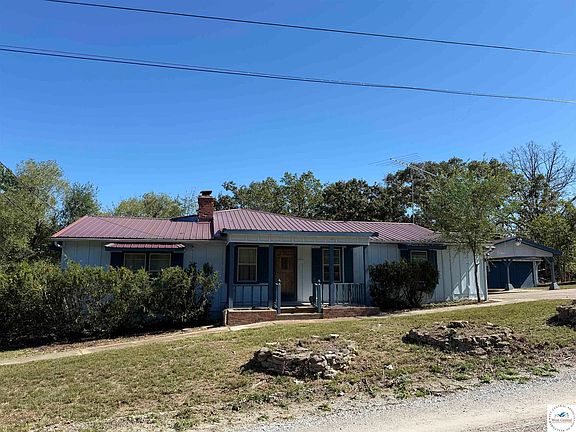 4th image of 29376 Upton St