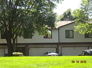 8819 Maplebrook Ct N, Brooklyn Park, MN 55445