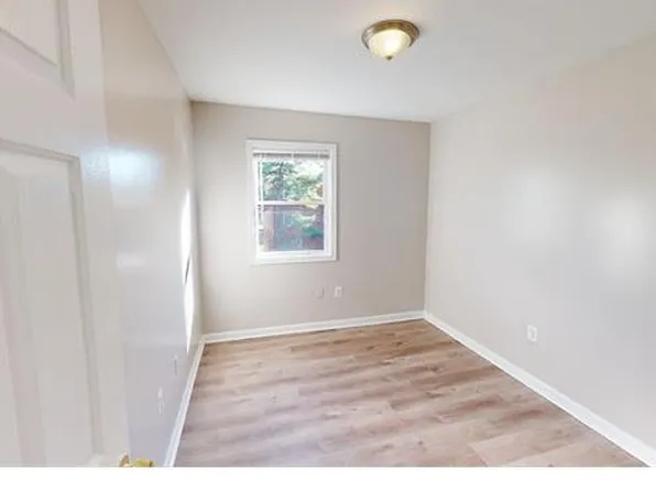 40 Chesapeake St SE #13, Washington, DC 20032