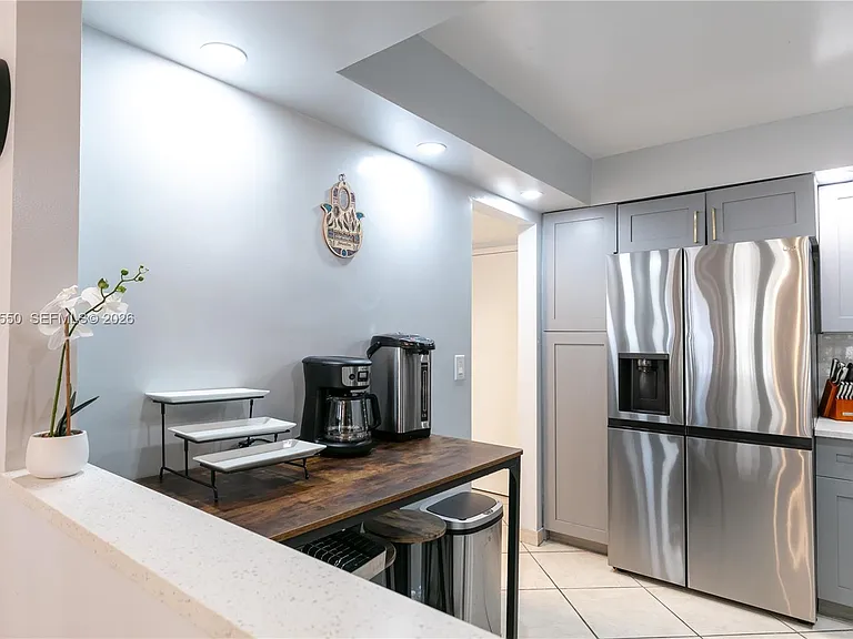 2401 S Ocean Dr #404 — Photo 9