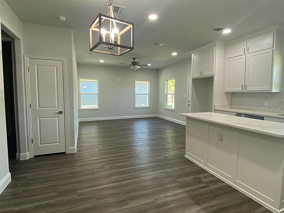 4th image of 107 E 17th Ave