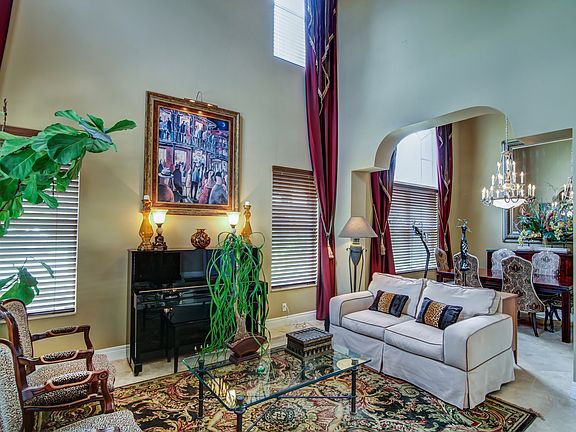 4th image of 10465 SW 56th St