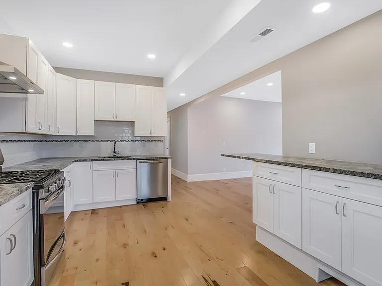 9 Woodward Park St #1 — Photo 3