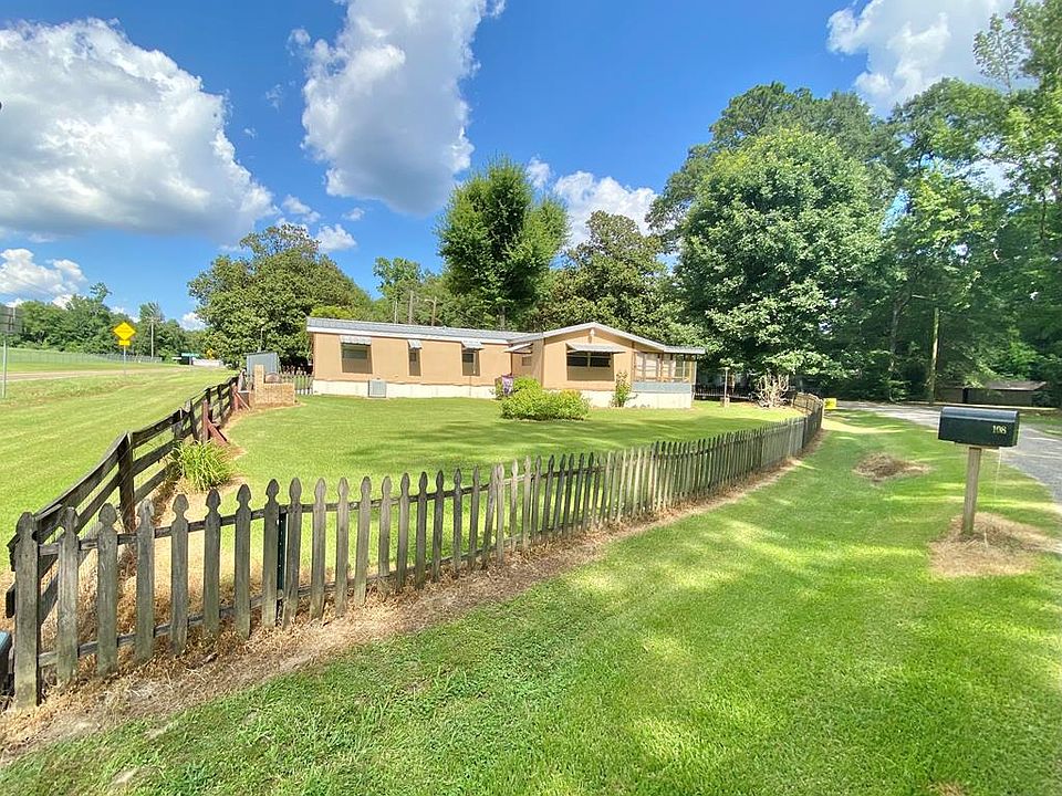 1st image of 127 Lakeshore Cir