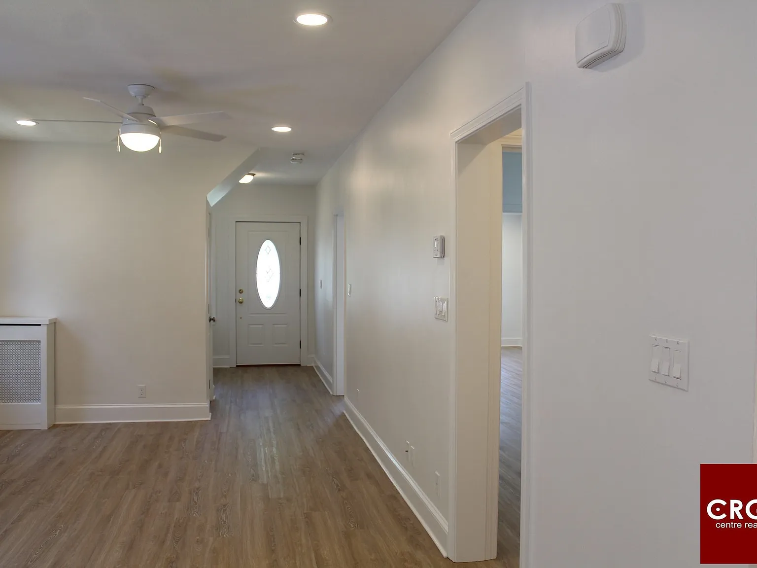 3 bed, 1.0 bath, 1200 sqft, $3,600 — Photo 4