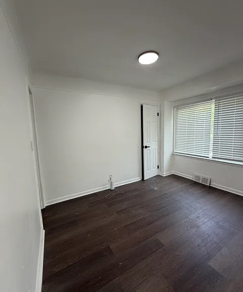 10945 Peerless St — Photo 5