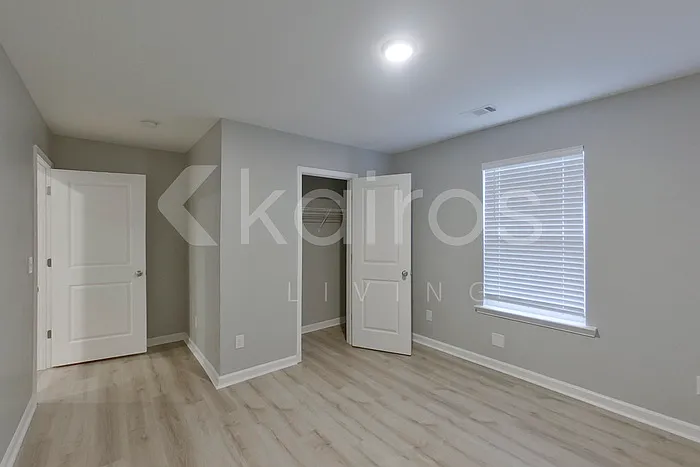 394 Angela St — Photo 14