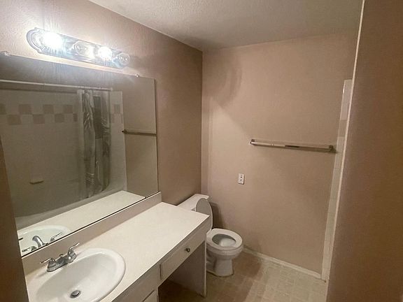2nd image of 13810 N Sutton Park Dr #335