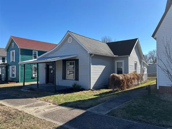 522 W Broadway St, Wellston, OH 45692