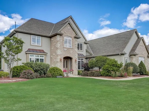 N37W23510 Broken Hill CIRCLE SOUTH South, Pewaukee, WI 53072