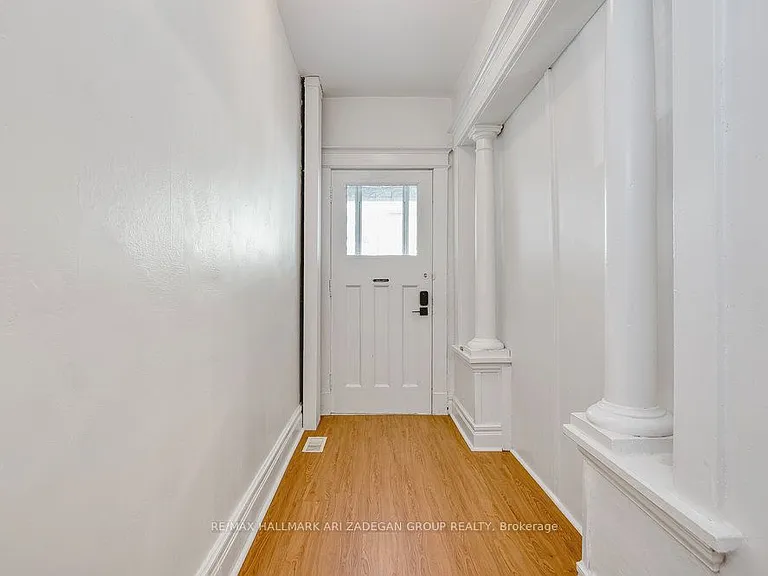 151 Broadview Ave — Photo 28