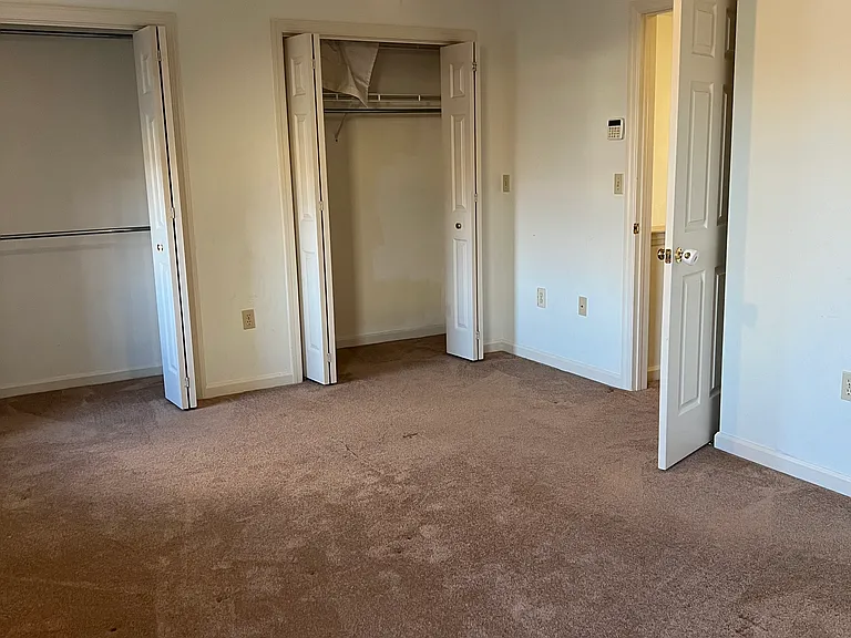2077G Raleigh Rd — Photo 11