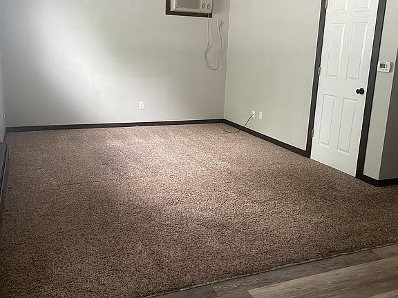 2nd image of 405 E 6th St #10731980