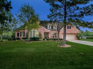 38 Highclere Park Dr, Spring, TX 77379