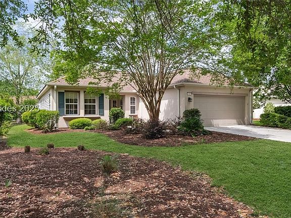 2nd image of 363 Hampton Pl