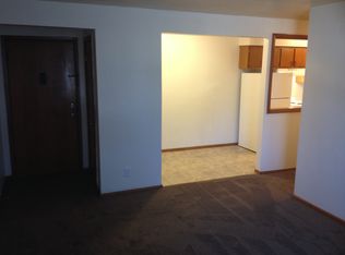 1408 Blackhawk Blvd APT 9, South Beloit, IL 61080