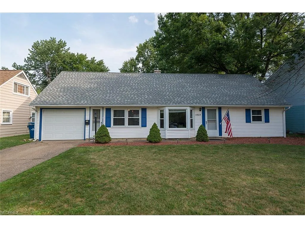 4905 Beachwood Dr photo 1