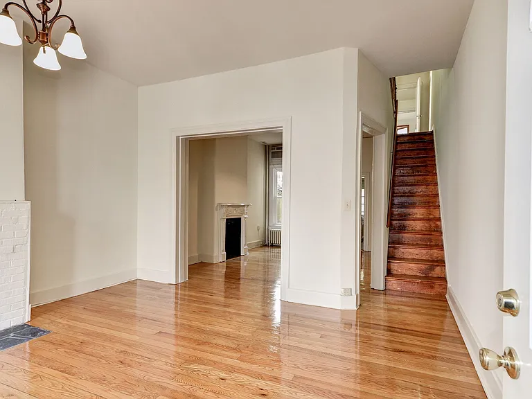 312 10th St SE — Photo 7