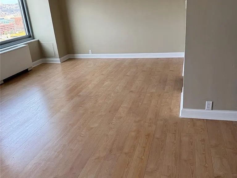 320 Fort Duquesne Blvd #19H — Photo 5