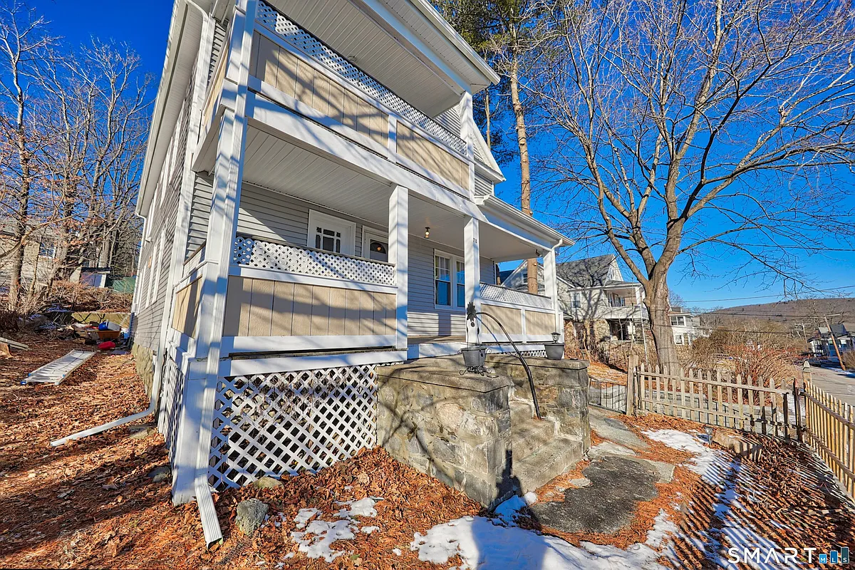 Building Photo - 78 Maplewood Ave #2