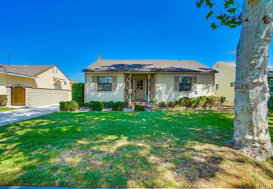 1st image of 10420 La Cima Dr