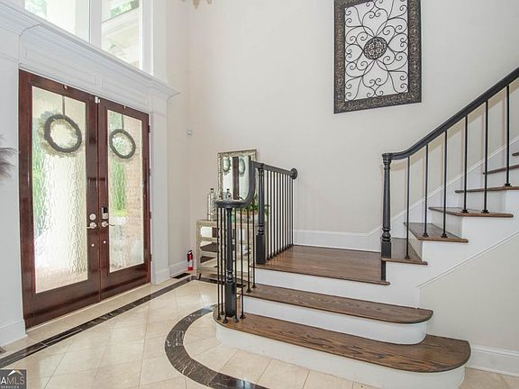 4th image of 4054 Lyon Blvd SW