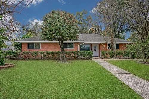 3003 Topham Cir Photo 1