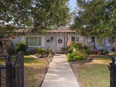 236 W Bush St, Lemoore, CA, 93245