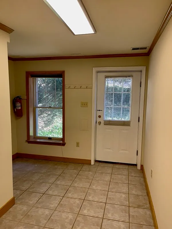 101 Garage Drive — Photo 3