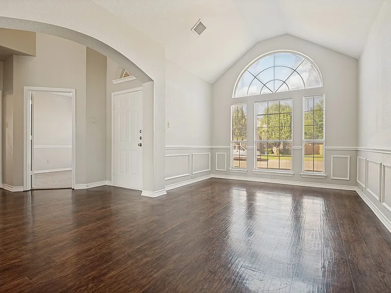 305 Boulder Creek Dr — Photo 6