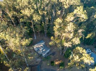 6940 Pinehaven Rd, Oakland, CA 94611