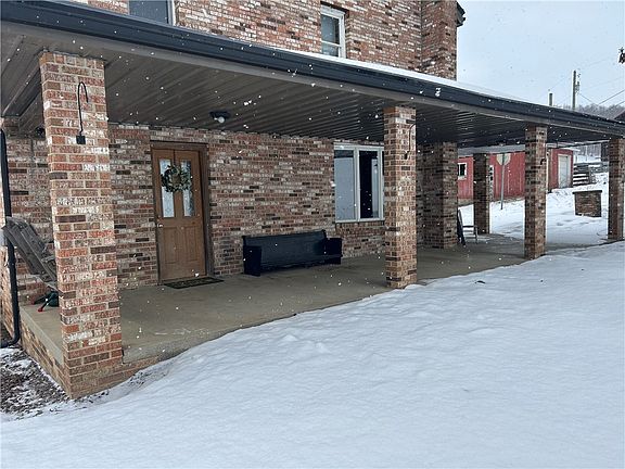 2nd image of 1300 Townline Rd