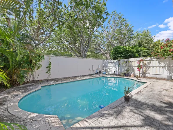 2502 NW 66th Drive, Boca Raton, FL 33496