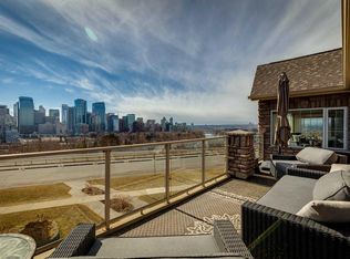 228 S Crescent Rd NW, Calgary, AB T2M 4A3