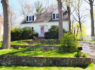 145 Bayard Ave, North Haven, CT 06473