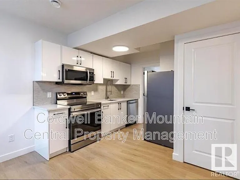 10008 162nd St NW #1 — Photo 2