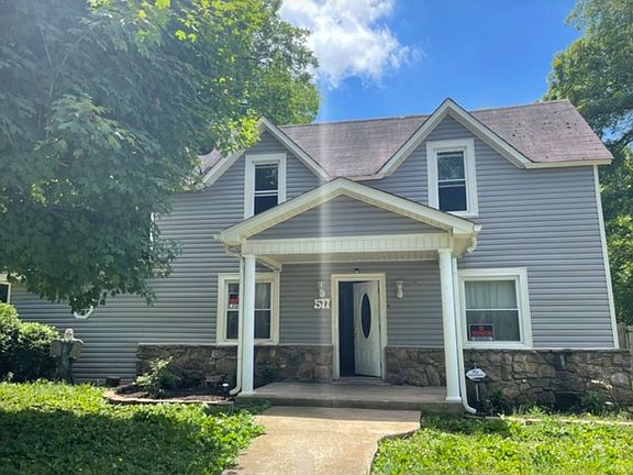2nd image of 511 Lynchburg Rd