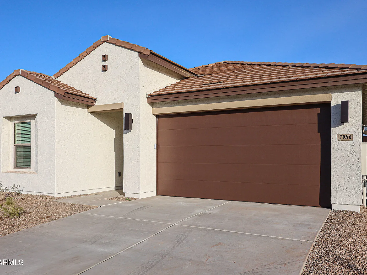 4 bed, 4.0 bath, 1604 sqft, $2,300 — Photo 3