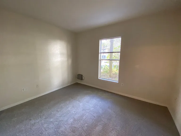 8009 Hemingway Cir — Photo 12